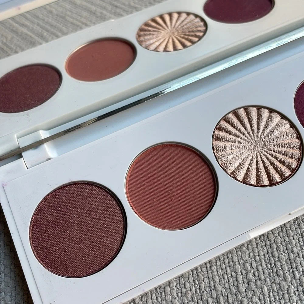 OFRA SIGNATURE PALETTE - SYMPHONY eyeshadow palette